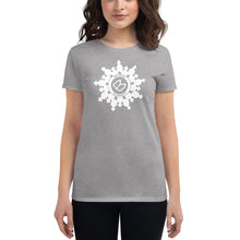 Load image into Gallery viewer, Blossom t-shirt
